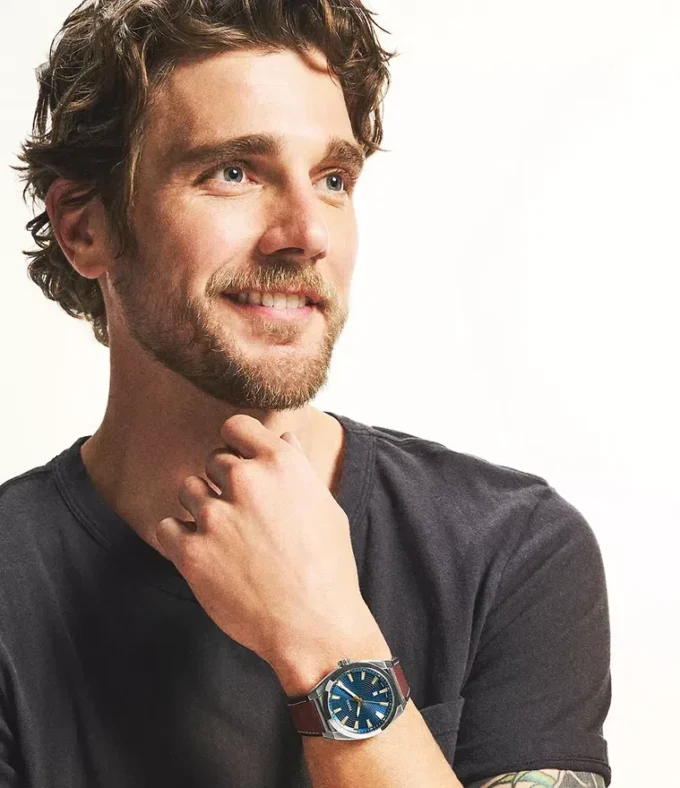 Everett Three-Hand Date Brown Leather Watch Everett Three-Hand Date Brown Leather Watch