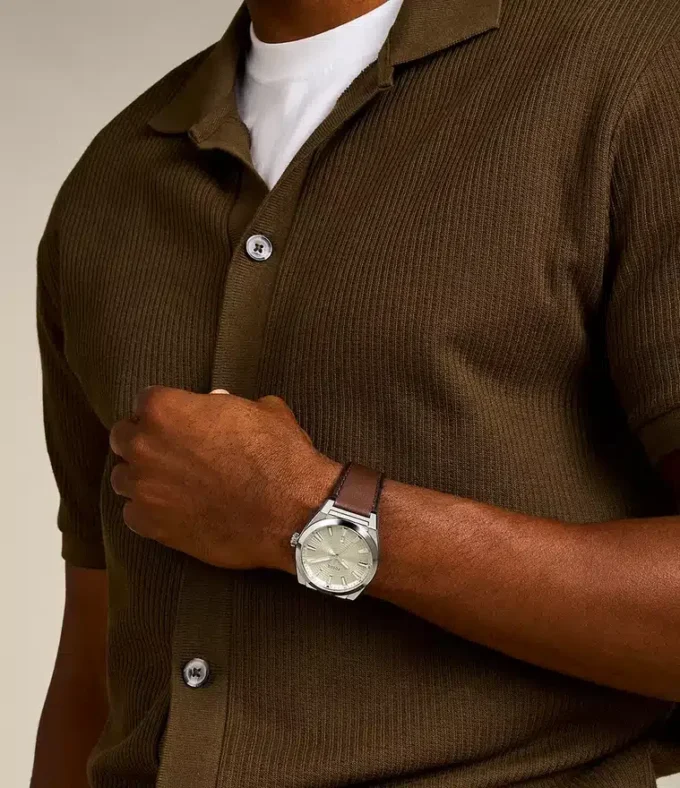 Everett Three-Hand Date Brown Leather Watch Everett Three-Hand Date Brown Leather Watch