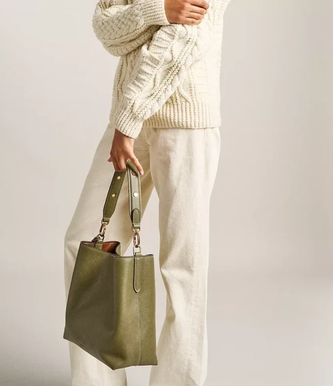 Jessie Leather Bucket Shoulder Bag Jessie Leather Bucket Shoulder Bag