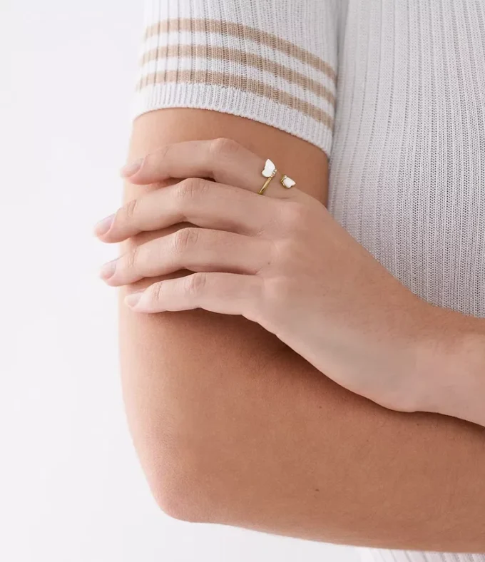 Sutton Radiant Wings White Mother-of-Pearl Butterfly Ring Sutton Radiant Wings White Mother-of-Pearl Butterfly Ring